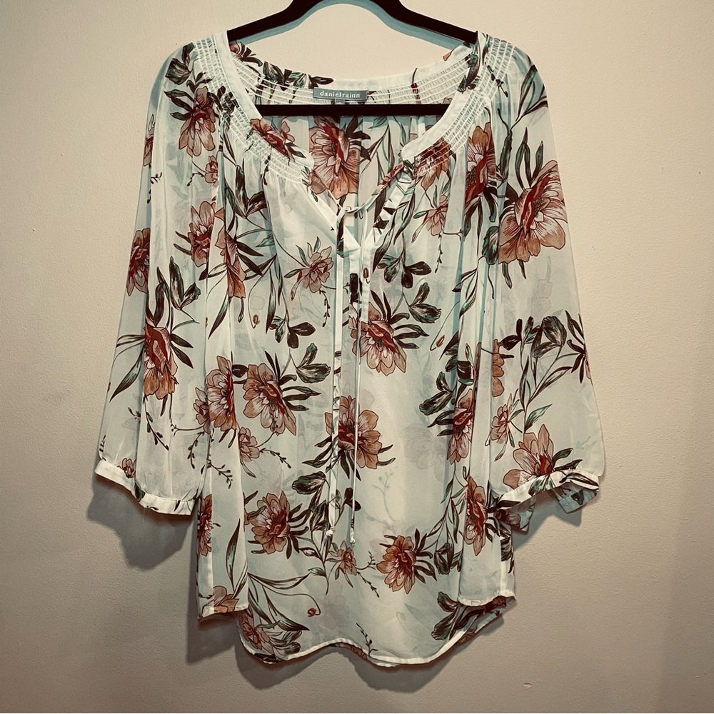 Daniel Rain tan floral print 3/4 sleeves Boho Casual Versatile Sophisticated